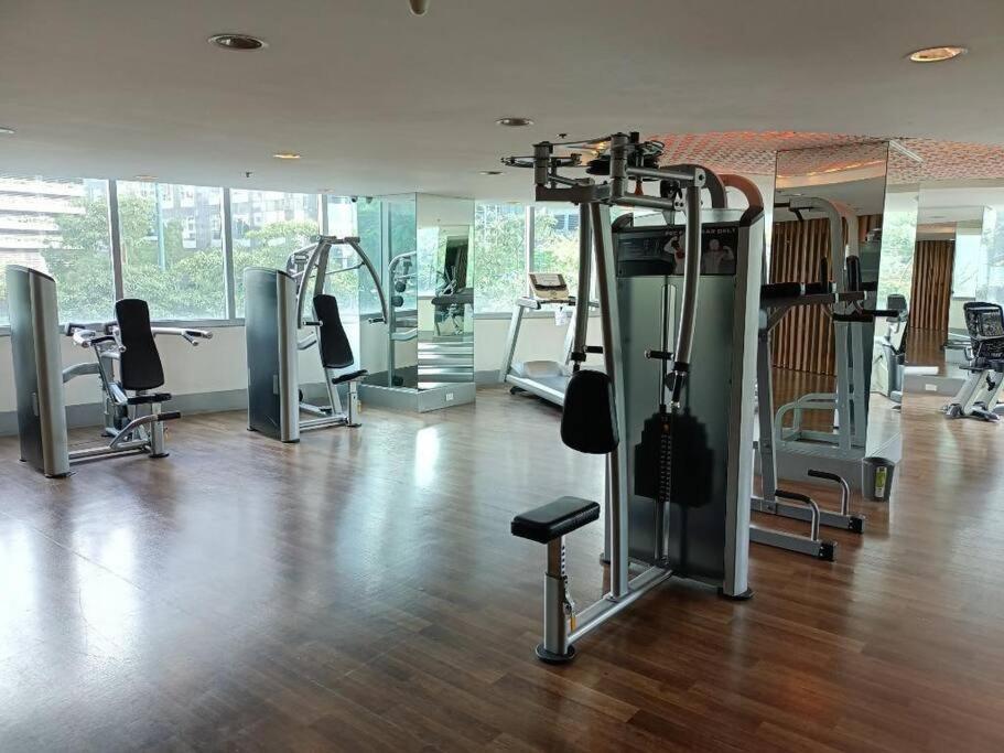 Spacious Bgc 2 Bedroom With A View Manila Exterior photo